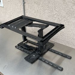 TV mount in excellent condition