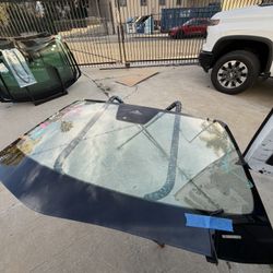 Windshield 