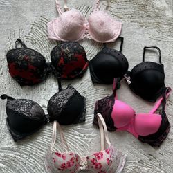 Victoria’s Secret Bras 34D Excellent Condition 