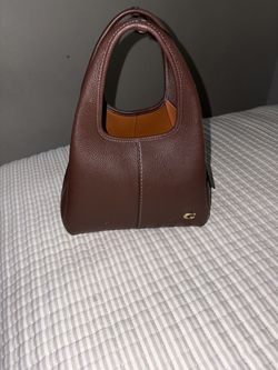 Coach Lana Shoulder Bag 23