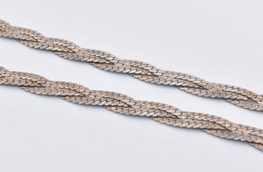 925 Elegant silver braided chain necklace.
