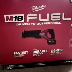 Milwaukee M18 Sawzall Kit