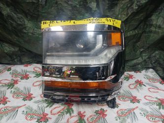 2016-18 Chevy Silverado Left Headlight W/Module