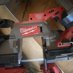 Milwaukee Tools