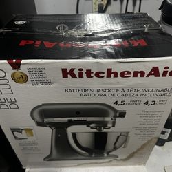 KitchenAid Mixer NEW!