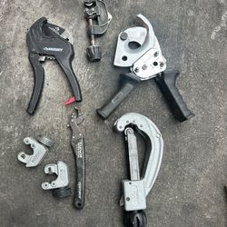 Vendo todo eso en 400 dobladoras de tuvos para el que sabe