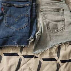 Women's Shorts Size 27