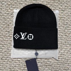 Lv Bennie Black Brand New 