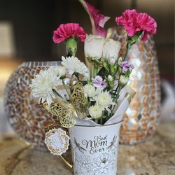 Mother's Day Mug Flower Arrangement 🩷