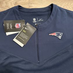 New England Patriots Nike On Field Pullover Brand New Tags On Size Large 