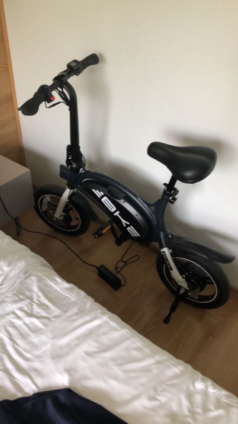 Electric Bikes Black Color 