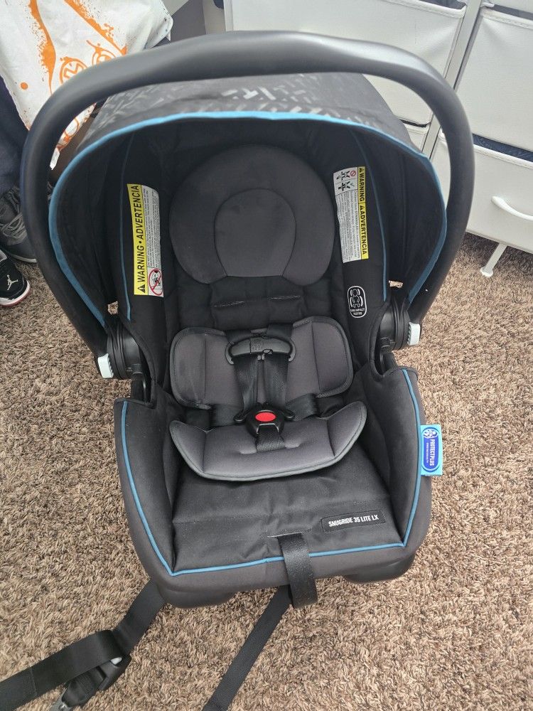 Graco Snugride 35 Lite Lx Car Seat/ Base