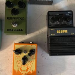 Guitar Pedals, Amp, Microphone