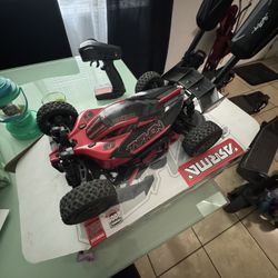 Arrma Typhoon 3s Grom