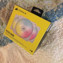 1 Corsair RS120 ARGB Fan