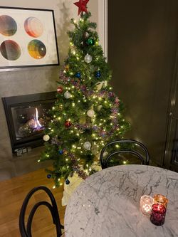 6.5 feet pre-lit Christmas tree