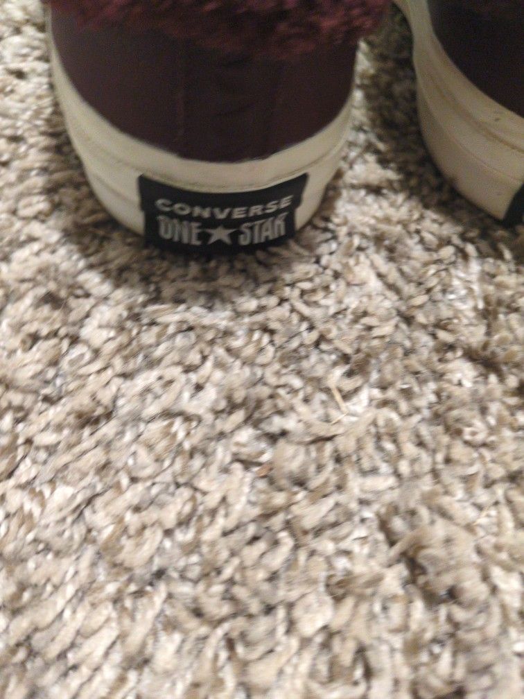 Converse One Star Size 9