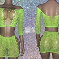 {EXOTIC DANCE/ CLUB/ RAVE WEAR}: 2 PIECE SKIRT SET WITH RHINESTONES