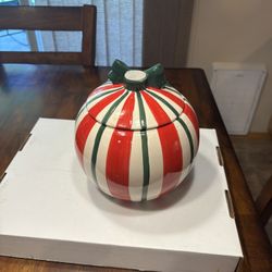 Cobble Creek Ornament Cookie Jar