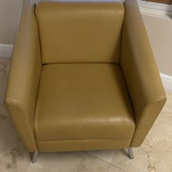 Accent chairs