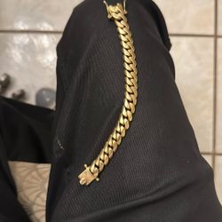 Cuban Link Bracelet 10k Solid Gold
