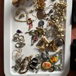 Costume Jewelry In Blue Glass Box 4 Silver Rings