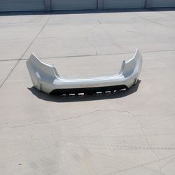 20 To 22 Rear Bumper  And Valance  Toyota Corolla  Le