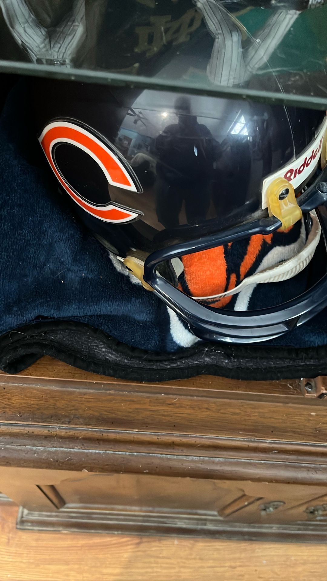 Riddle Replica Helmet 