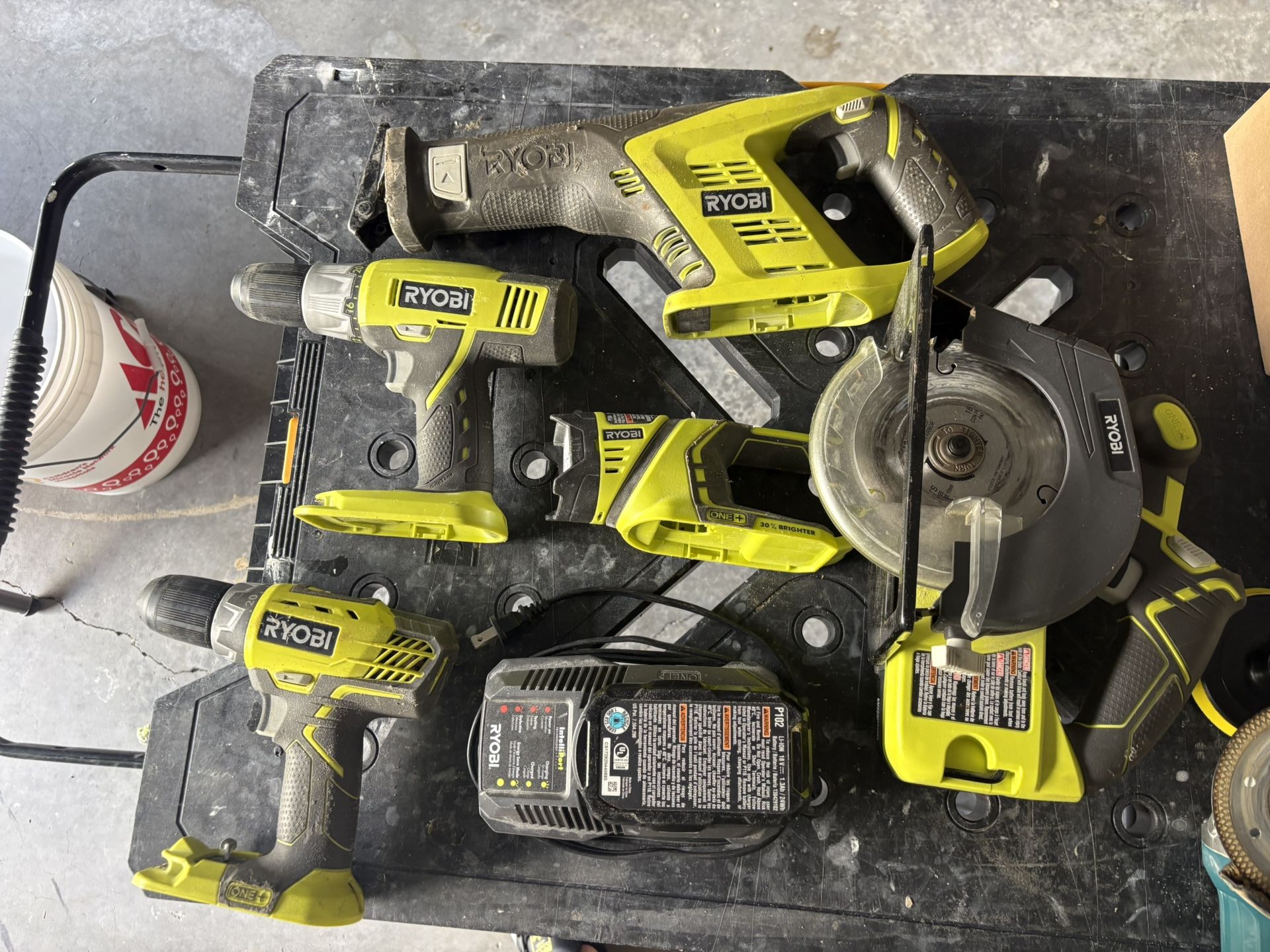 Ryobi Power Tools, Drill, Salzall, Circular Saw, Battery
