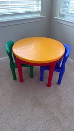 Kids Plastic Table and 2 Chairs Set
