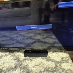 Sanyo TV With Remote