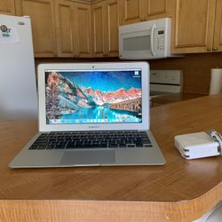MacBook Air 11 i5