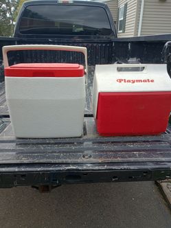 2 Playmate carry Coolers