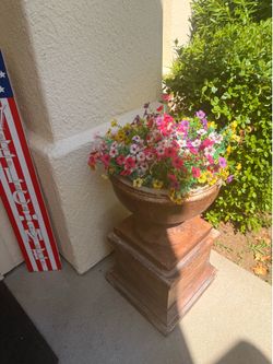 Outdoor planter