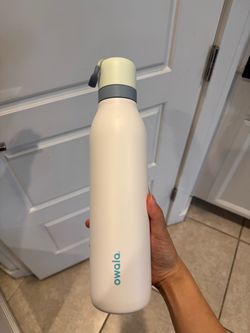 Owala FreeSip  Water Bottle