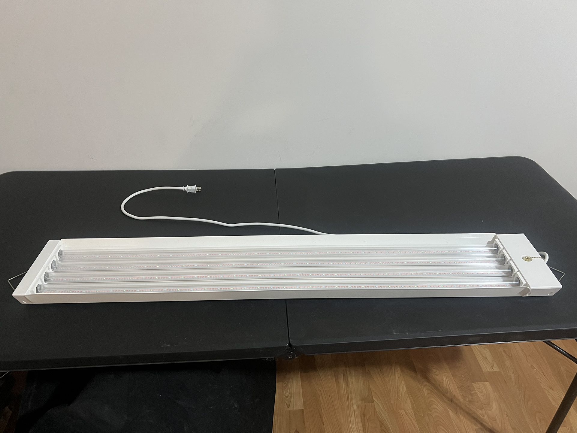 Purple 4Ft Grow Light