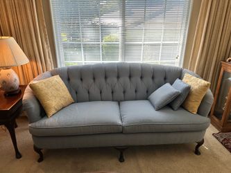 Queen Anne Sofa