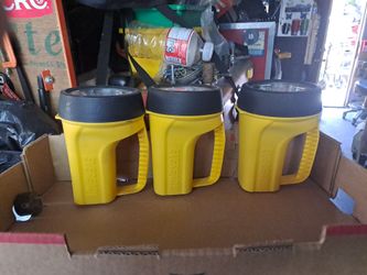 Led eveready lanterns working one missing batteries