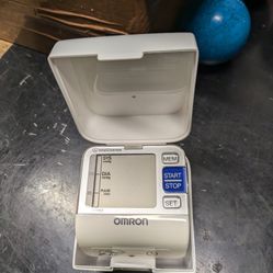 Omron Blood Pressure Reader 