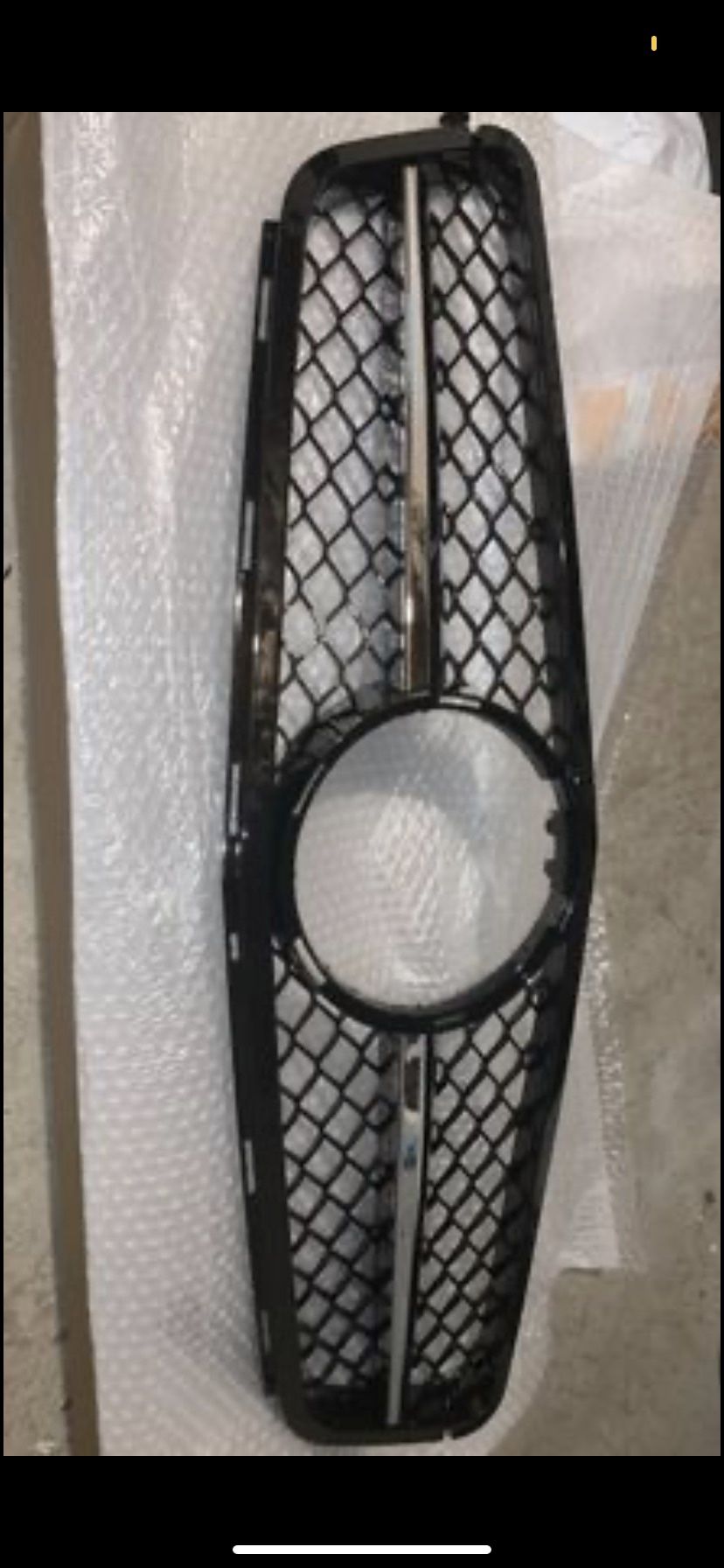 Mercedes Benz Grill