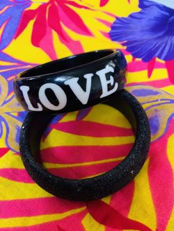 Bangles brackets