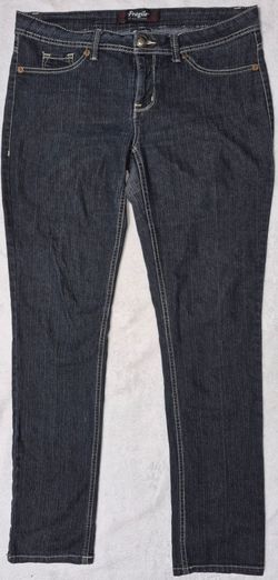 Lot of 2 Juniors Low Rise Boot Cut Jeans Size 13 14 Long Rue21 Fragile Y2K 2000s Denim