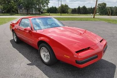 82-92 Chevy Camaro . Upper door moldings. Trims . Black  exc cond