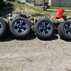 2017 Toyota Wheels And Tires 