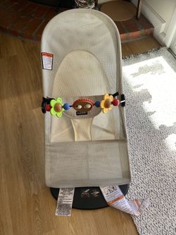 Baby Bjorn Bouncy Seat With Toy Bar