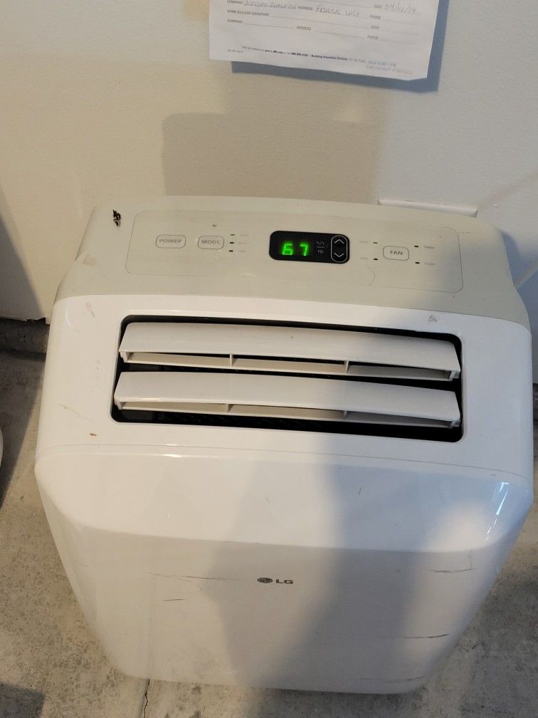 LG LP0817WSR 8,000 BTU, 115V Remote Control in White Portable Air Conditioner, Rooms up to 200 Square Feet