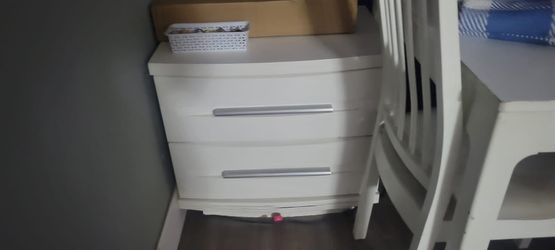 Dresser Set