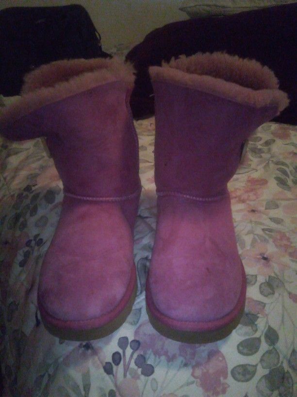 Pink Baily Button Cancer Awareness UGGs