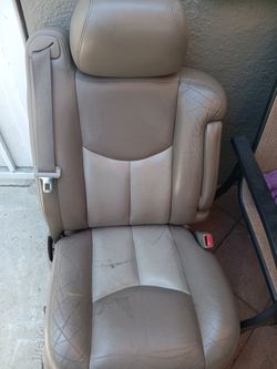 Tahoe Passenger Front Seat