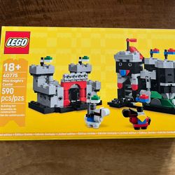 Lego Mini Knight’s Castle NIB